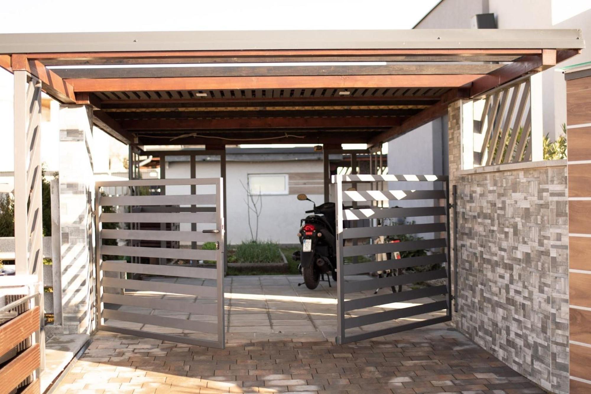 Villa Lily Galizana Luaran gambar